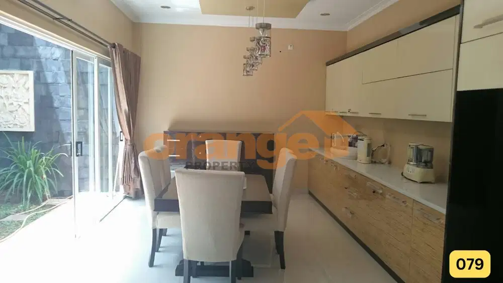 Di Jual Rumah Hadap Selatan di Kota Wisata Cibubur