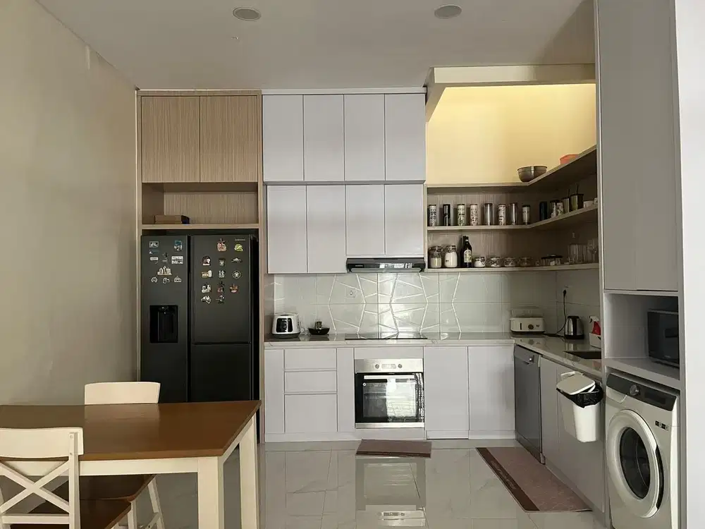 DIJUAL RUMAH GREENLAKE CITY