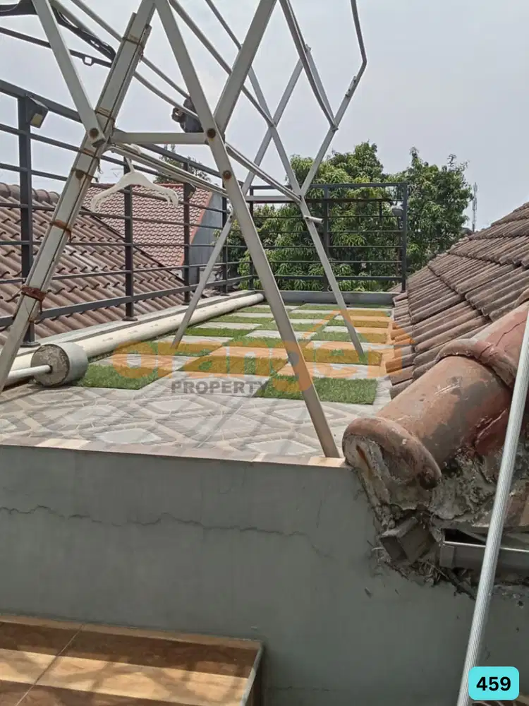 Di Jual Rumah 2 Lantai di Legenda Wisata