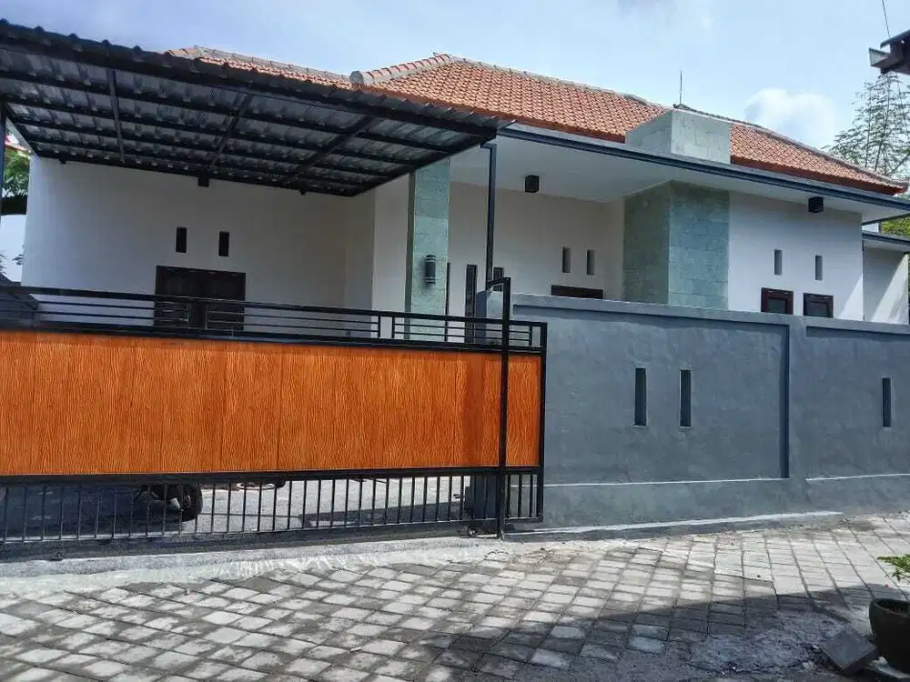 Rumah Baru minimalis di Abianbase badung