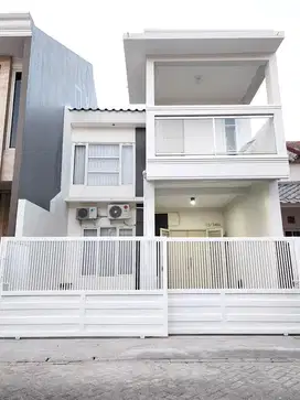 Rumah Minimalis Pakuwon City 2 Lantai Cluster Taman Mutiara Baru Renov