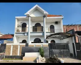 Terumah rumah baru 2 lantai di perumahan istana mentari residance