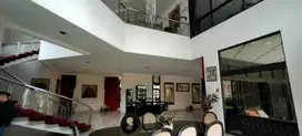 MEWAH, HARGA HITUNG TANAH! Rumah di Kebayoran Baru, Jakarta Selatan