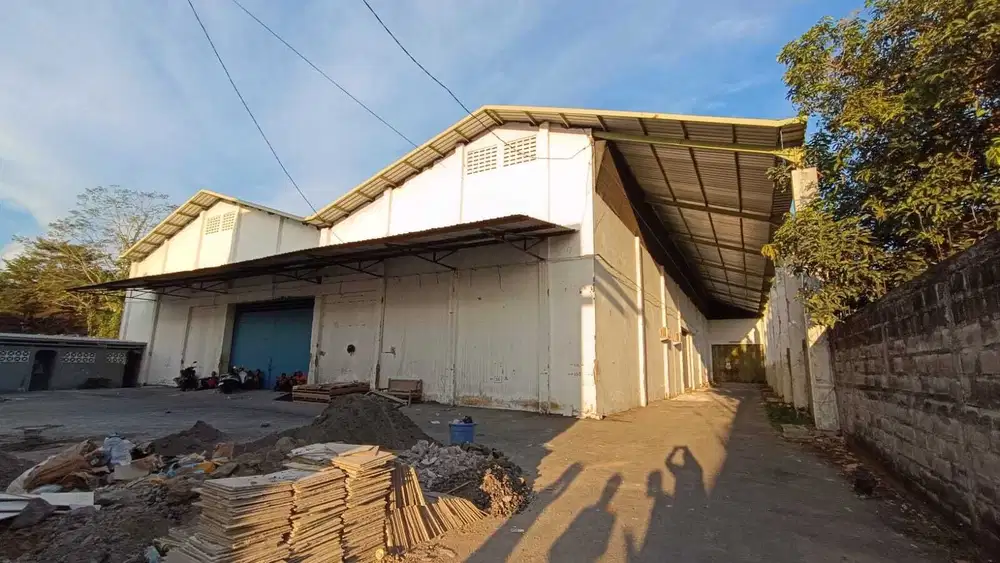 DISEWAKAN GUDANG OLAH RAGA COCOK UNTUK PADEL, TEGALREJO, JOGJA