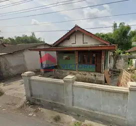 Dijual Rumah Hitung Tanah di Kaliombo Kediri Pinggir jalan dekat alun