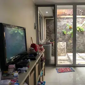 Dijual Rumah Siap Huni Lokasi Strategis di Karawaci Tangerang