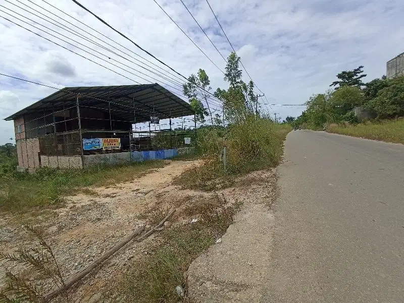 Dijual Bangunan Workshop di jl Lingkar Danau Buatan Rumbai