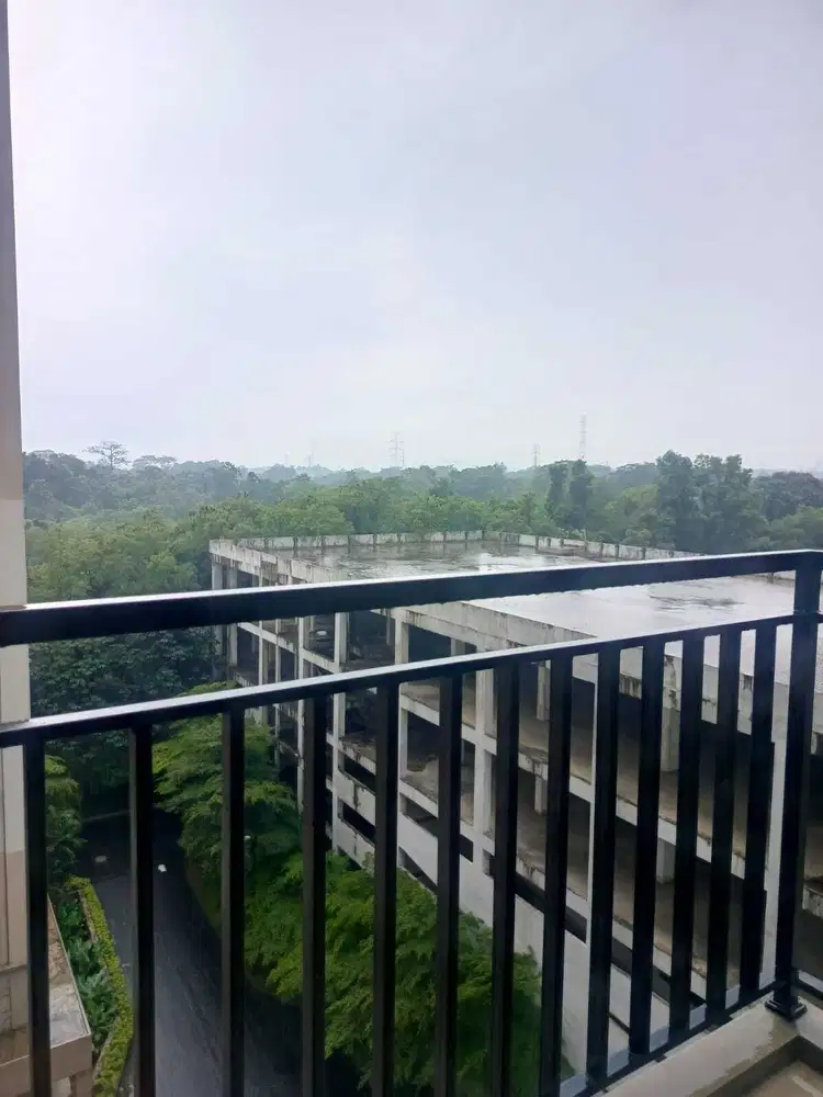 Disewakan Apartemen 2BR posisi hook,harga murah /th