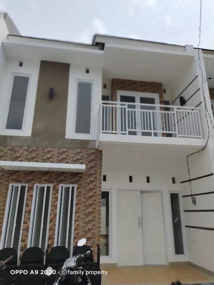 Jual Rumah Mewah dan Strategis di Bintaro Deplu Bebas Banjir