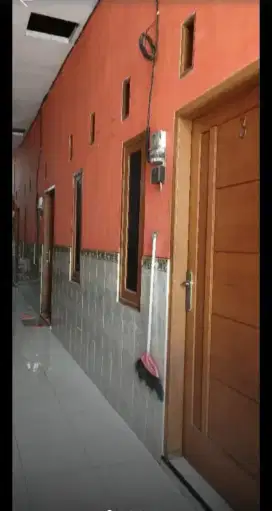 Kos kamar mandi dalam