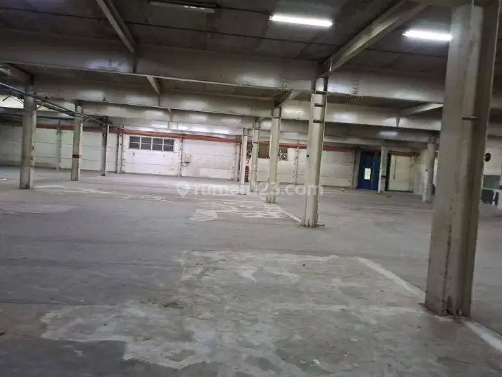 SEWA GUDANG SUNTER STRATEGIS 2 LANTAI DEKAT PELABUHAN PRIOK 7000m2