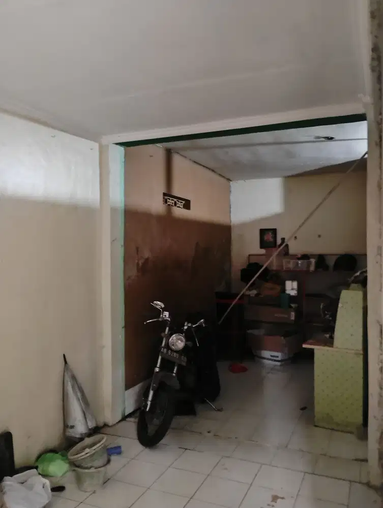Sewa ruang usaha
