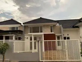 RUMAH MEWAH MINIMALIS DKT KAMPUS
