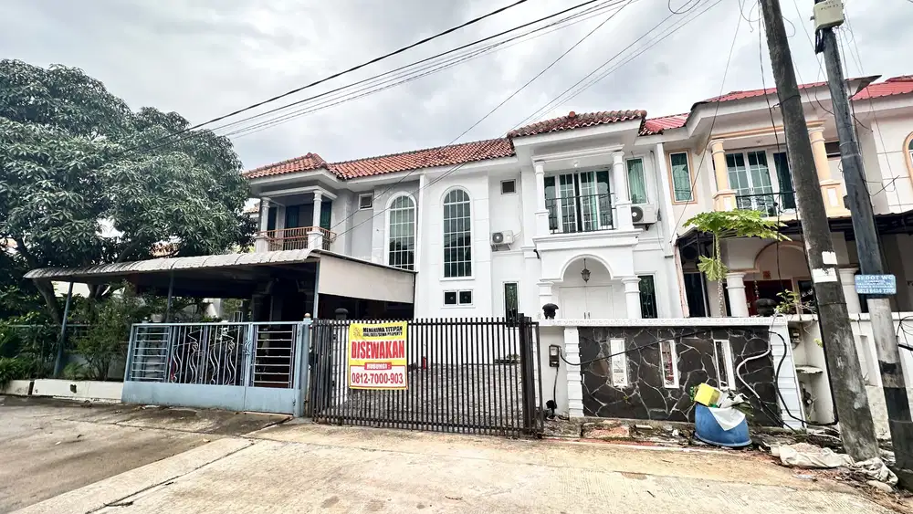 Disewakan rumah 2 lantai 4 kamar tidur di Batam Center