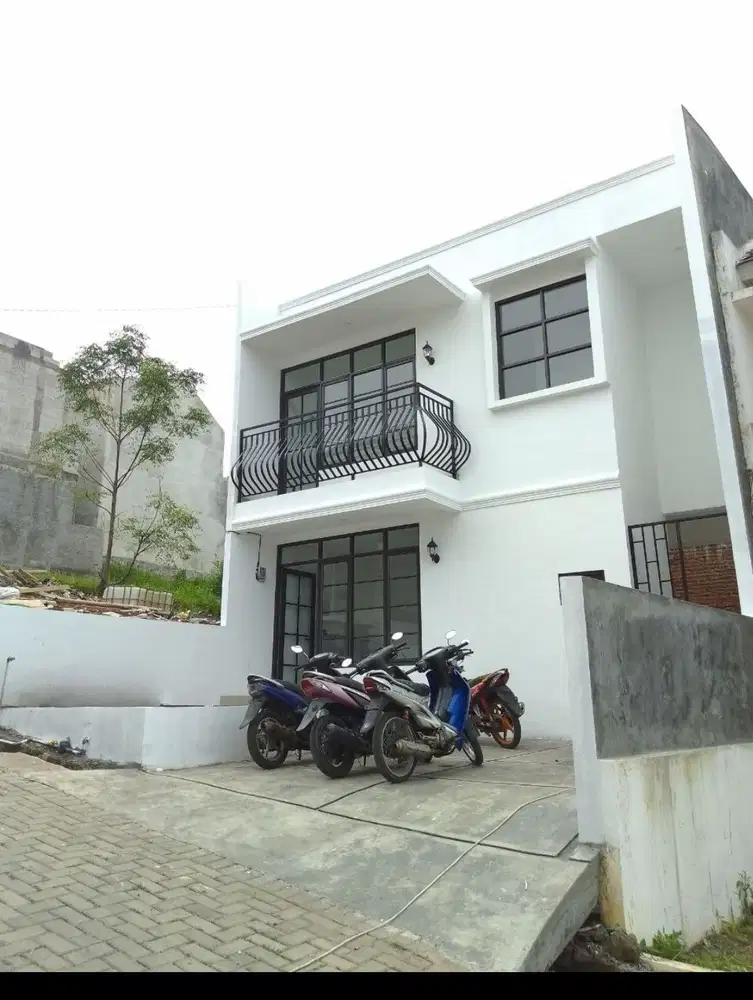 Open house Rumah cantik 2 Lt bandung utara jatihandap cicaheum