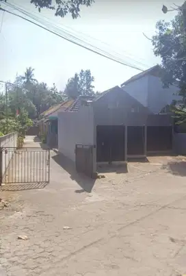 Rumah dan kios murah di ngestiharjo kasihan dekat dg umy malioboro