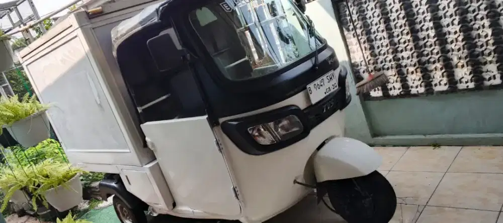 Motor roda tiga BOX merk TVS cargo