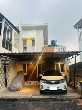 Rumah Minimalis 5 Menit ke Living Plaza Cinere LT 111 Bisa KPR J-37653