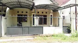 Dijual cepat rumah di komplek puri Gianyar kec. Merr gunung anyar