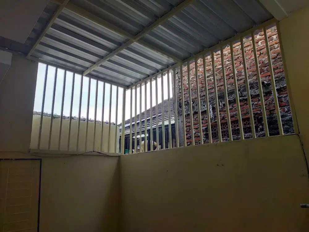 Rumah Sewa Ciwastra dekat Borma Margacinta 2 lantai hemat budget
