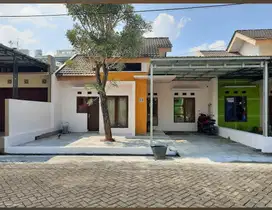 Di sewakan hunian nyaman  tenang hdp timur lega