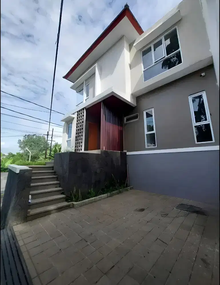 Rumah Baru siap huni hook di komplek Cigadung,Kota Bandung