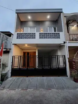 Kesempatan Langka! Rumah Cantik 2 Lantai 675jt Lokasi Dekat UGM & UPN