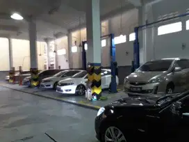 SIAP OPERASIONAL! Gedung Showroom di Depok - Luas 1.354 m2
