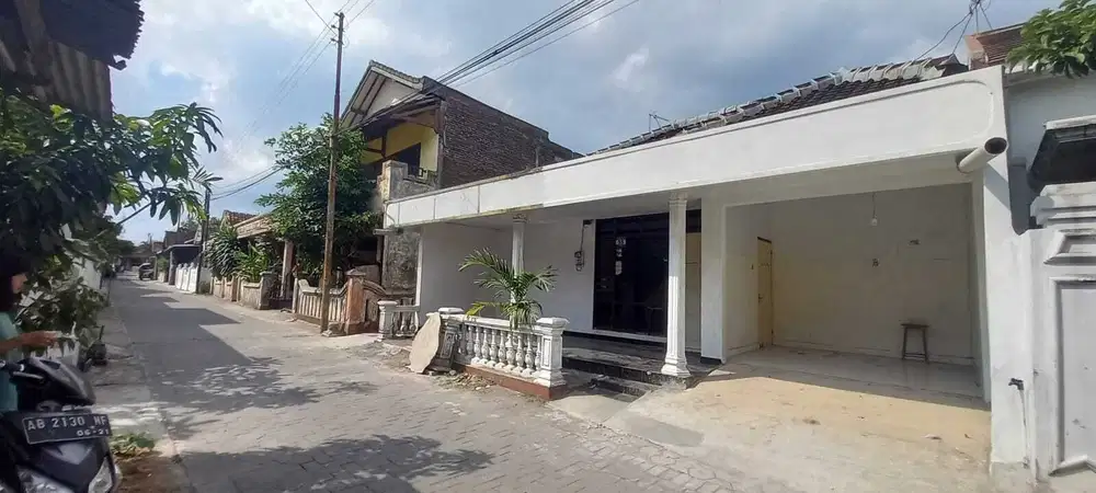 Rumah murah di belakang indo grosir dekat ugm mmtc uty jcm