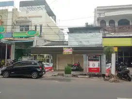 Dijual Ruko Tengah Kota Lokasi di Jl. Kyai Saleh Semarang