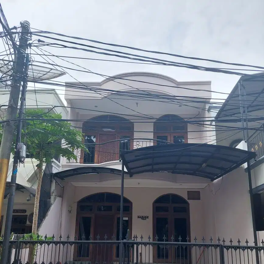 Dijual rumah di Kelapa Gading
