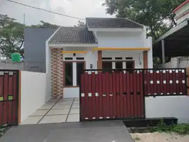 JUAL RUMAH SIAP HUNI LT 78 DI PERUMAHAN SENOPATI ESTATE BEKASI