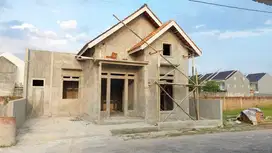 RUMAH READY MEWAH MURAH AMERIKA STYLE MEPET COLOMADU KARTASURA SOLO