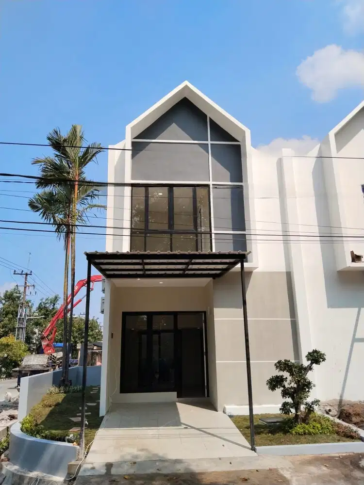 Rumah Dijual 2lantai Siap Huni Di Rungkut Asri Surabaya Timur