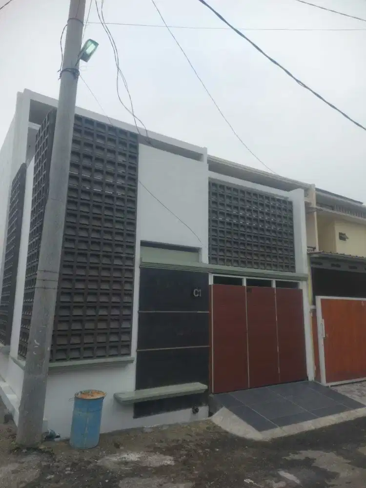 Rumah dijual 2 lantai exclusive di Cibinong