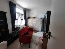 Rumah Istana Kawaluyaan dijual cepat 2 lantai terawat