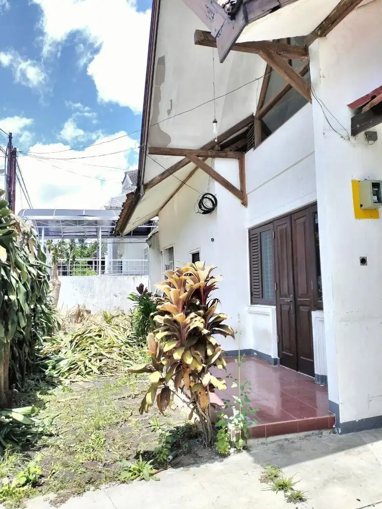 Rumah Hitung Tanah Komplek Unpad cigadung,Kota Bandung