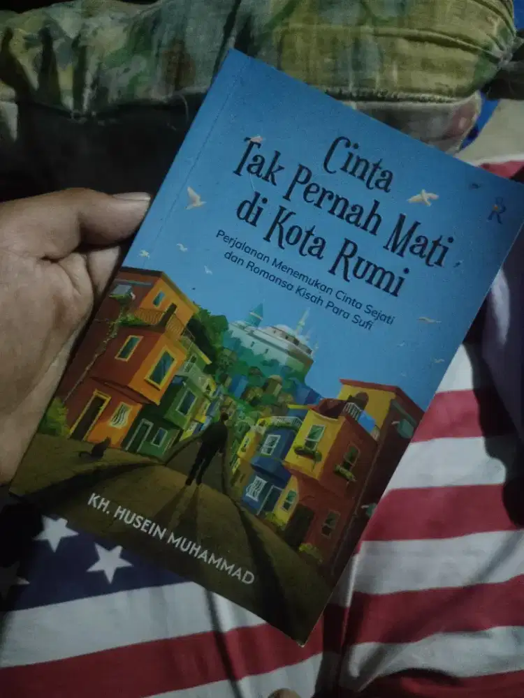 Buku koleksi Husein
