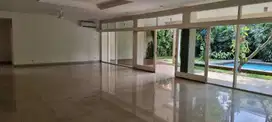 Rumah Villa Di Kemang