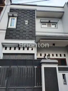 RUMAH 2 LANTAI PREMIUM STRATEGIS DI PUSAT KOTA KUDUS
