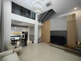 Disewakan Rumah Baru Di Kemang Jakarta Selatan