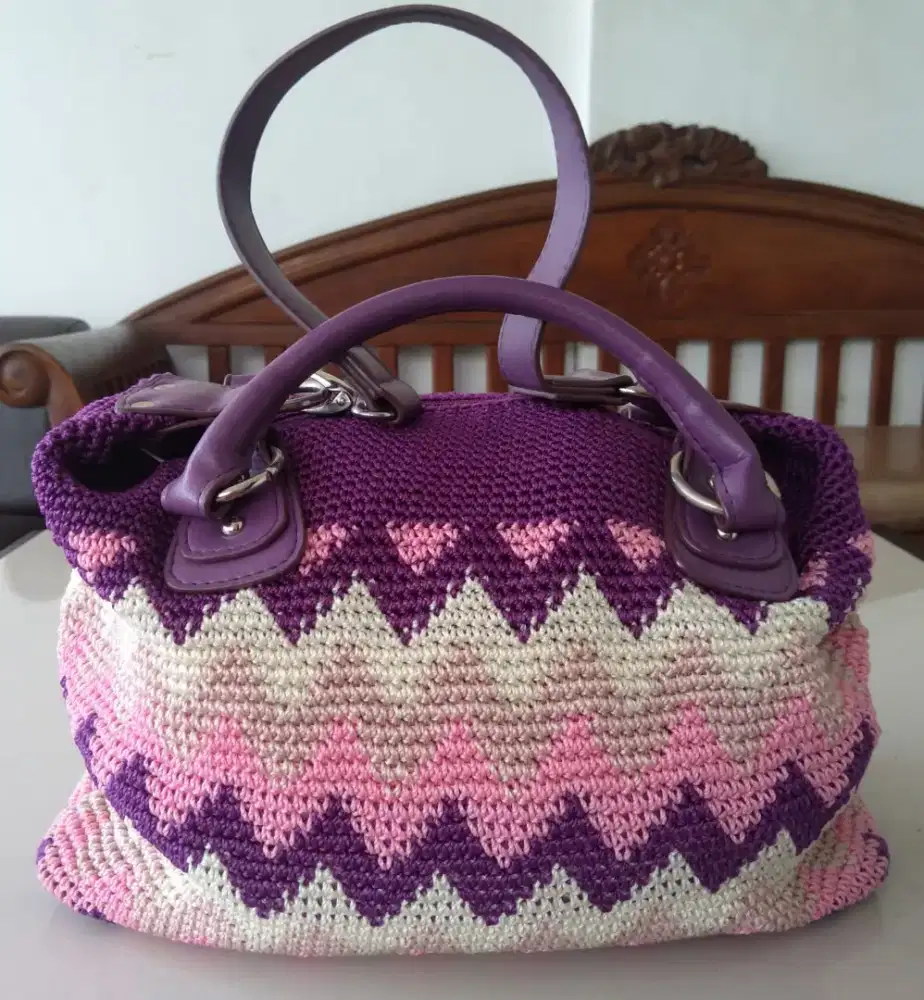 Dijual Tas rajutan. Keren