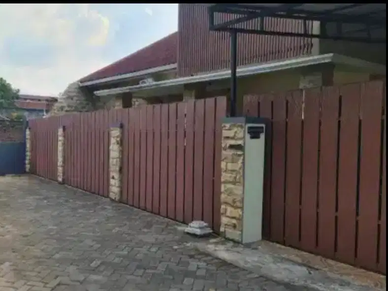 RUMAH MEWAH SIAP HUNI  DI TIRTO AGUNG BANYUMANIK DEKAT DENGAN KAMPUS