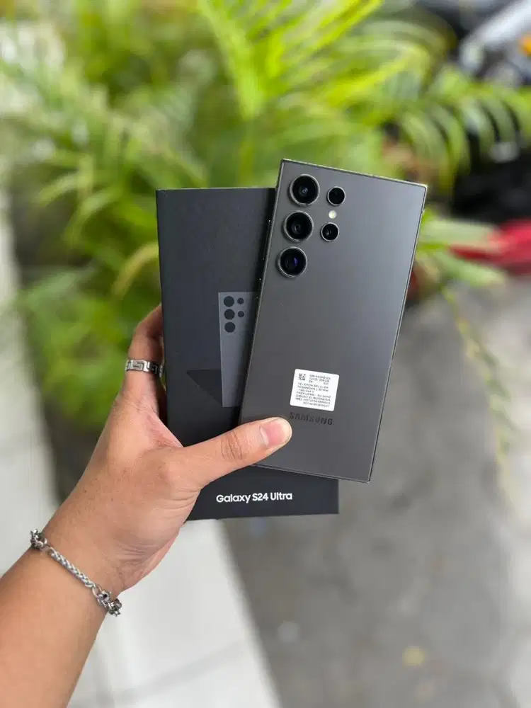 Samsung s24 Ultra 12/256gb sein sebulan pakai
