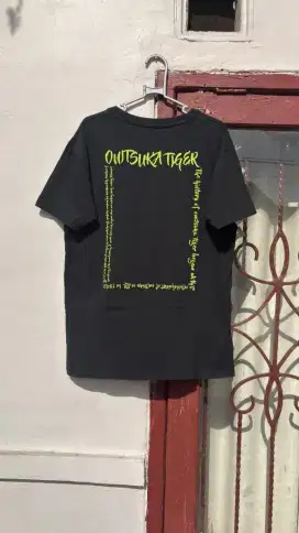 Kaos onitsuka Tiger