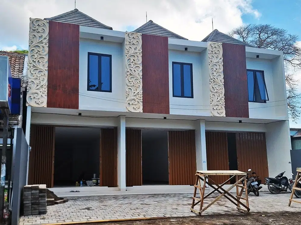 RUKO BARU 2 LANTAI DI JALAN UTAMA SULI DENPASAR BALI