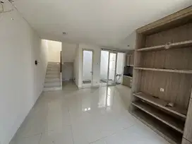 Sewa Kontrakan Rumah di Grand Pakuwon Harga Murah Dekat Citraland