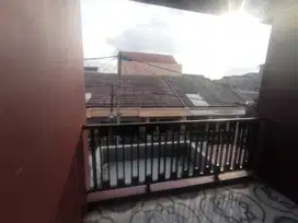 Dijual via lelang Rumah 2 Lantai di Perumahan Pesona Anggrek