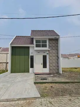 Istimewa Disewakan Rumah Baru Gress Perumahan Green Menganti Regency