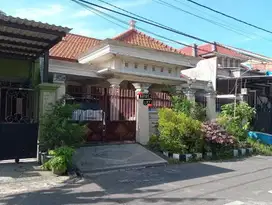 RUMAH PERUM RUNGKUT ASRI STRATEGIS, ROW 2 MOBIL